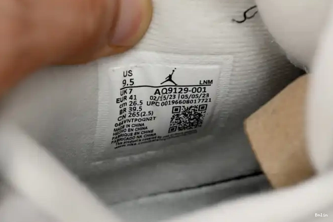 Bmlin shoes Moments Frozen WMNS 4 Air Jordan AQ9129-001 0502